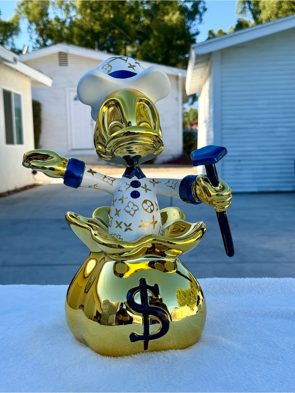 Chrome Donald Duck Money Bag Figure - 13.8” - 35cm